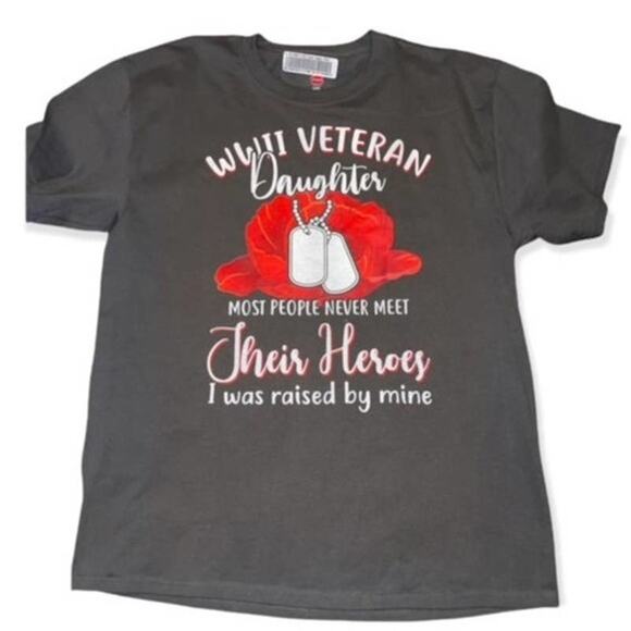 NWT WWII Veteran Daughter tee SZ L - Picture 1 of 3